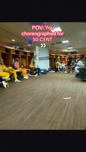 Like….PINCH ME?! 😱
@50cent 
#50cent #indaclub #houstontexas #dancer #savannahbananas #bananaball #bananaland #dancerlife #choreographer #blessed