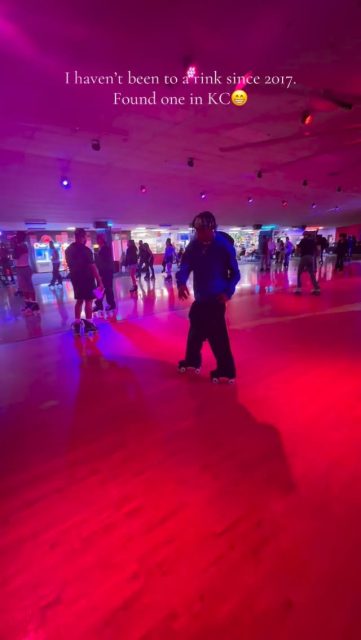 Love me a good rink. 🙏🏾
#00 #rollerskatinglife #dancerforlife #kansascity